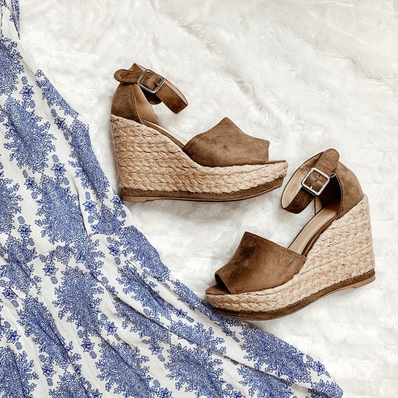 Wild Diva Shoes - Brown/Tan Platform Wedge Espadrille Sandal